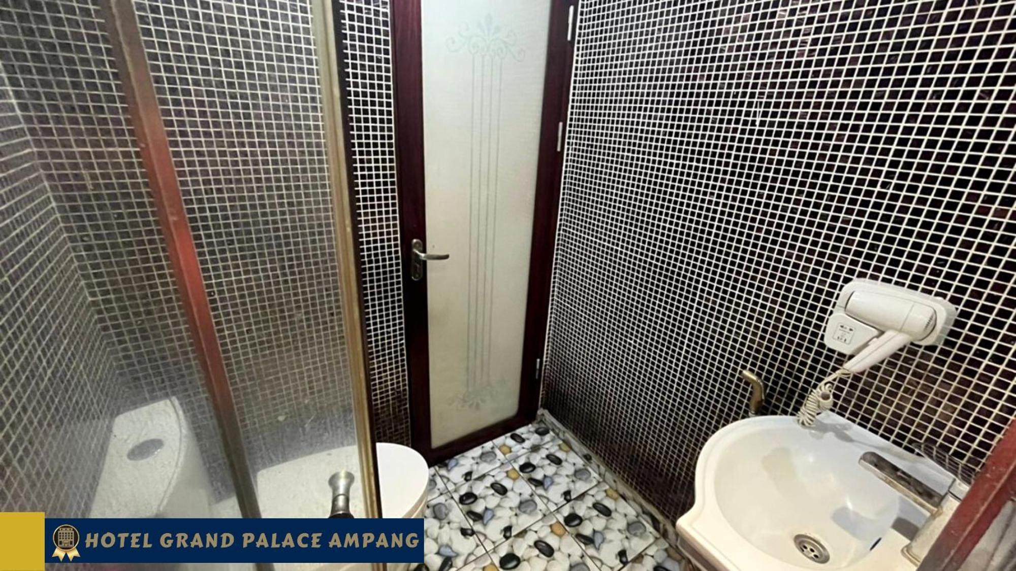 Hotel Grand Palace Ampang Ampang  Exterior foto